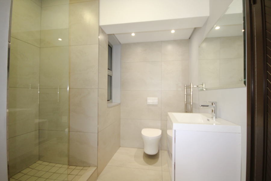 3 Bedroom Property for Sale in Three Anchor Bay Western Cape
